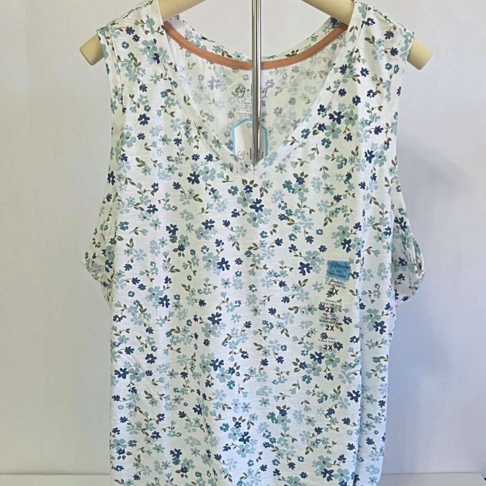 NWT – cg·l·cg Supersoft Sleeveless V-Neck Blue Floral Tank Top, Plus Size 2X